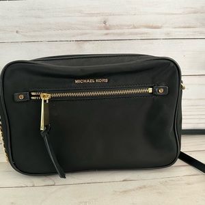 Michael Kors Crossbody Gold Chain - USED